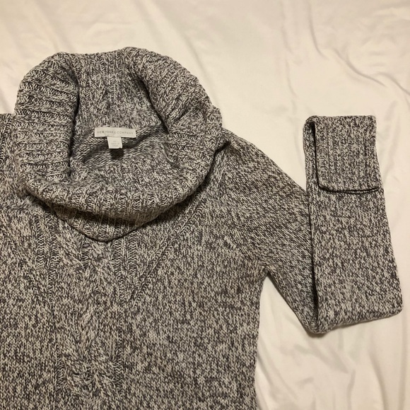New York & Company Sweaters - [6 for $20] NY&Co Deep Turtle Neck Sweater